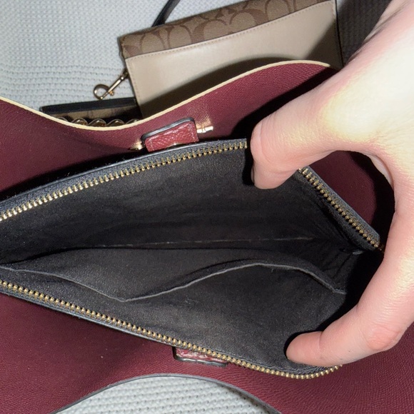 Coach Brown and Black Shoulder Bag Set - Picture 4 of 10